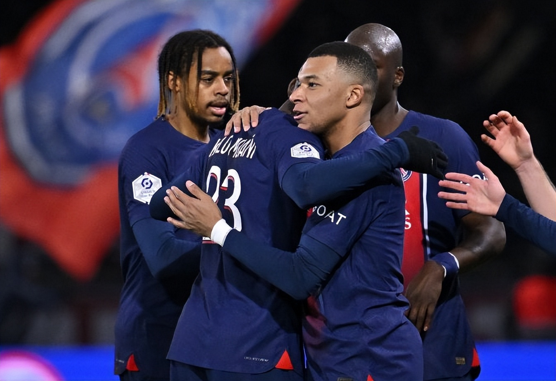 巴黎圣日耳曼法甲击败克莱蒙姆巴佩帽子戏法的简单介绍 巴黎圣日耳曼法甲击败克莱蒙姆巴佩帽子戏法的简单介绍